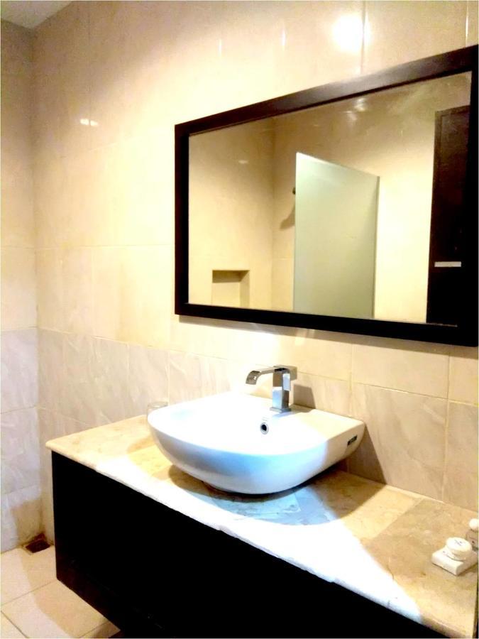 Alexander Hotel Tegal Εξωτερικό φωτογραφία